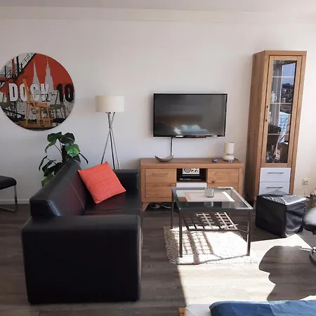 Penthouse Auszeit, Gerne Mit Hund, Wlan Inkl. Laboe