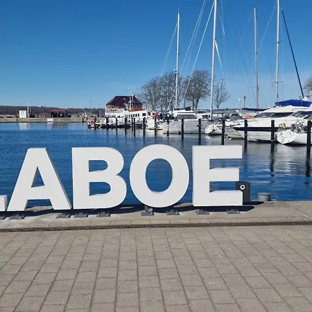 Apartment Penthouse Auszeit, Gerne Mit Hund, Wlan Inkl. Laboe