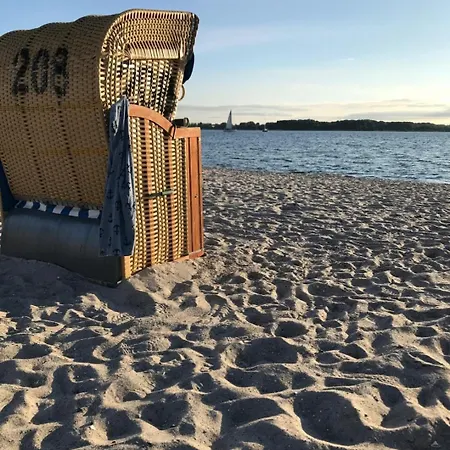 Penthouse Auszeit, Gerne Mit Hund, Wlan Inkl. Laboe